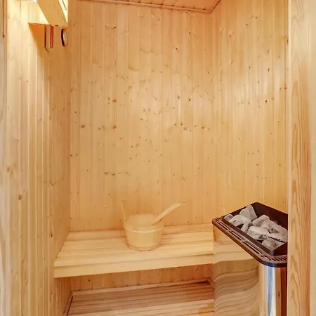 Ferienhaus Beautiful In Romo With Wifi *